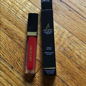 Gorgeous red lip gloss